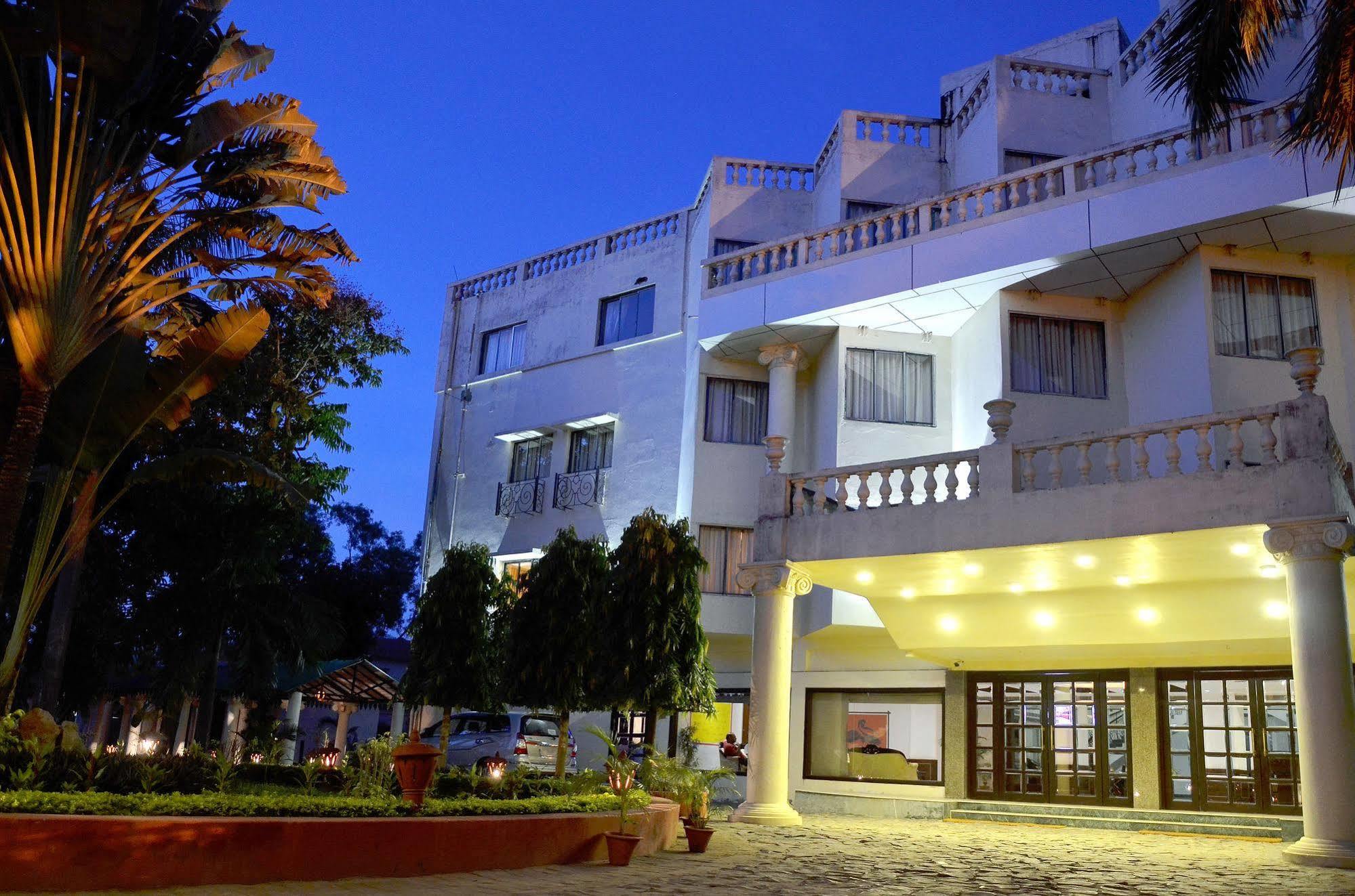 Regenta Camellia Resort And Spa Bolpur Exterior photo
